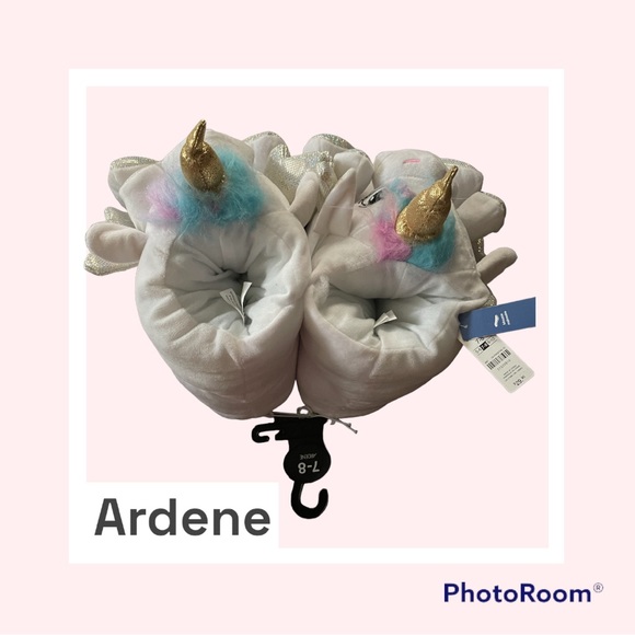 BNWT Ardene Unicorn 🦄 Plush Slippers - Picture 3 of 5